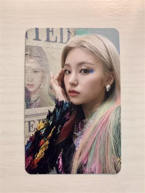 Official Itzy Yeji Not Shy Photocard Green Ver Picclick