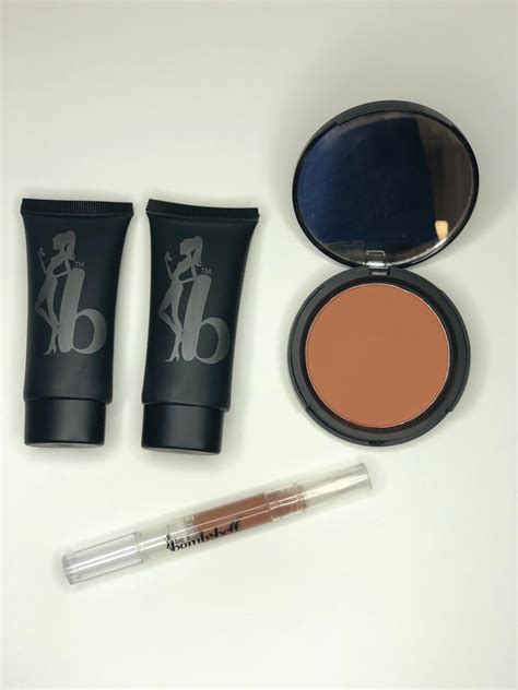 Foundation Sets Be A Bombshell Cosmetics
