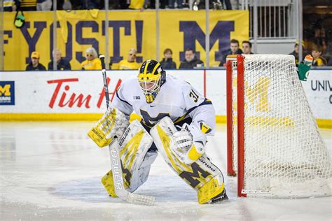 Michigan Hockey Has All Of The Pieces To Be Elite This Season Maize N