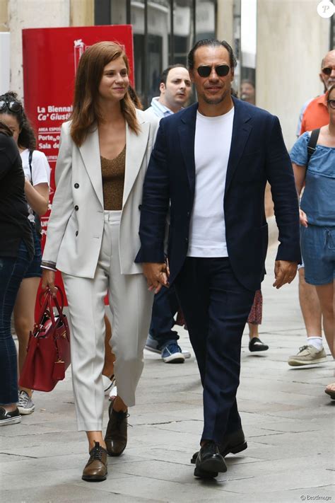 Check out a collection of stefano accorsi wife bianca vitali out about photos and editorial stock pictures. Stefano Accorsi et sa femme Bianca Vitali se promènent ...