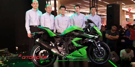 Over the time it has been ranked as high as 18 443 399 in the world. Kawasaki Ninja 1 Silinder Resmi Meluncur - Kompas.com
