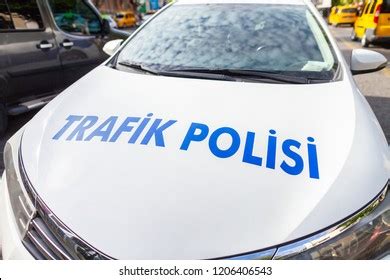 To download, hold down ctrl/cmd(mac) key and drag to your desktop. trafik polisi Logo Vector (.CDR) Free Download