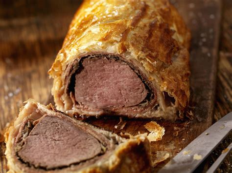 How To Make A Classic Beef Wellington Easy