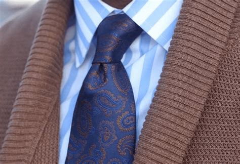 are men s neckties obsolete style battle tie vs no tie
