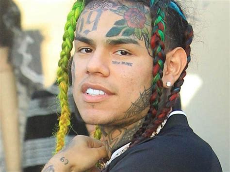Tekashi Ix Ine Is A Manipulative Monster Claims Documentary Director The Hollywood Gossip