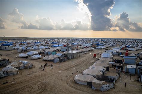 Thousands Flood Syria Refugee Camp Fleeing Is Stronghold