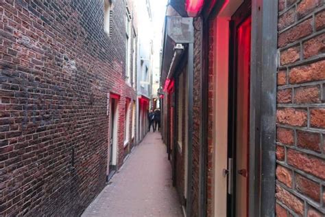10 Amsterdam Red Light District Rules And Laws In 2024