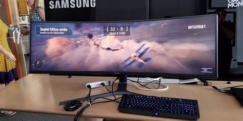 Samsung Chg90 329 Super Ultrawide Monitor Offers Advantage For Gamers