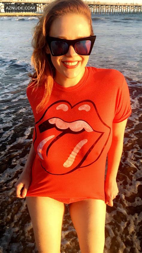 Maitland Ward Baxter Sexy In A Red Rolling Stones T Shirt Aznude