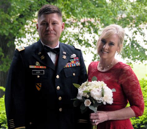 Division West Officer And Wife Renew Wedding Vows At Historic Quarters