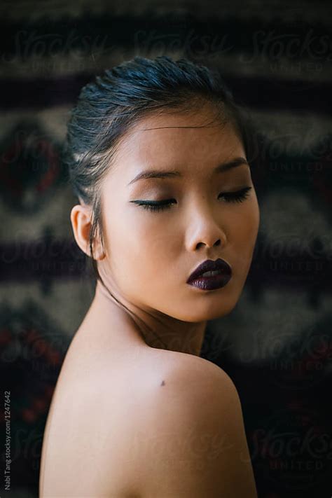 Asian Young Woman Wears Dark Purple Lipstick By Nabi Tang Dark Make