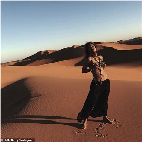Halle Berry Posts Stunning Topless Pic From The Sahara Desert Daily Mail Online