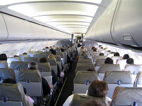 Plan De Cabine Lufthansa Airbus A320 Seatmaestrofr