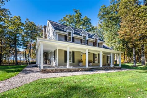Meticulously Modernized Farmhouse New York Luxury Homes Mansions