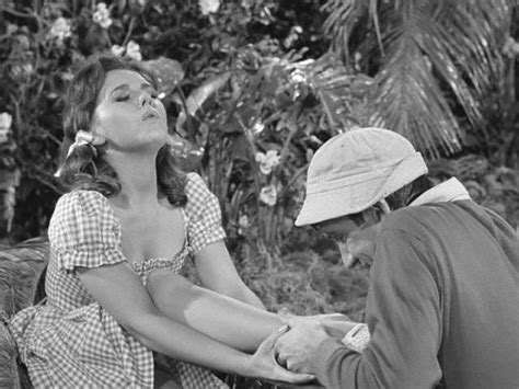 Dawn Wells And Bob Denver Gilligans Island Hollywood Actresses