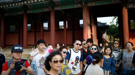 Tourists Behaving Badly Name And Shame Effort Fails To Fix Chinas