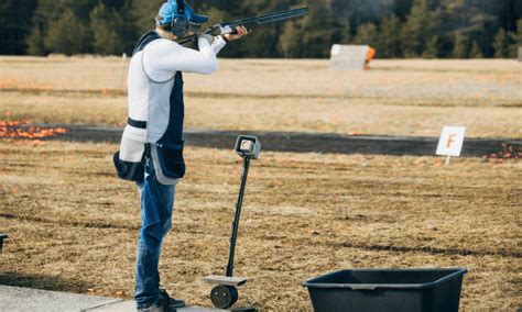 Top Tips Beginners Guide To Clay Pigeon Shooting Sportscover Direct