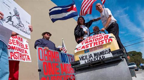 Cubanos De Miami Beach Rechazan Consulado De Cuba En La Ciudad La