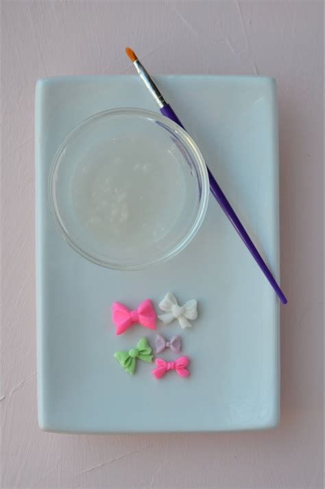 Edible Sugar Glue Recipe For Attaching Fondant To Decorated Cakes