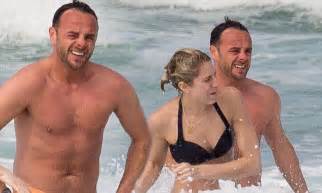 Shirtless Ant McPartlin Cuts A Healthy Figure At The Beach Daily Mail
