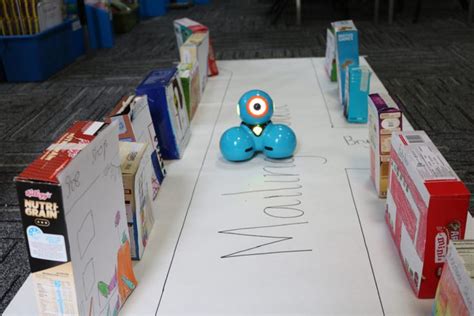 Dash And Dot Robots Dash Robot Teacher Projects Stem Projects