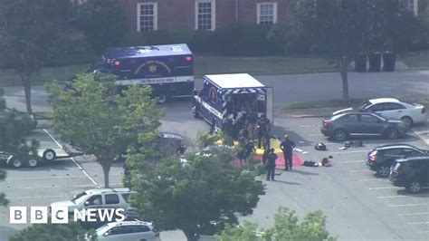 Virginia Beach Shooting 12 Killed After City Worker Opens Fire At