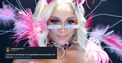 Is Doja Cat Transphobic Heres Why Shes Apparently Getting Canceled