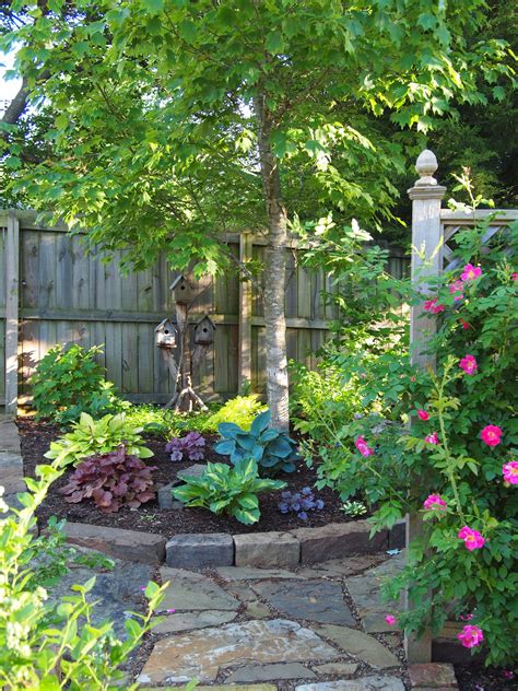 Stone Path To Secret Shade Garden Shade Garden Country Gardening Plants