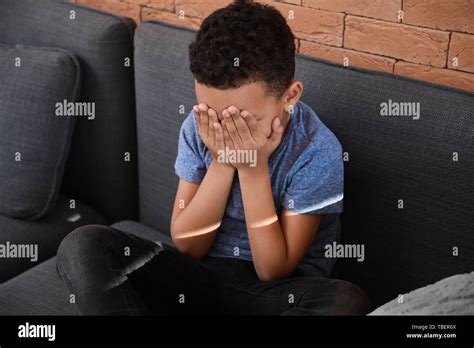 African Boy Crying Stock Photos And African Boy Crying Stock Images Alamy