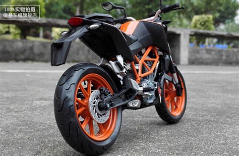 Ktm 200 duke is a commuter bike available at a price of rs. Orange-Black 1:12 Scale Diecast KTM DUKE 200 Motorcycle ...