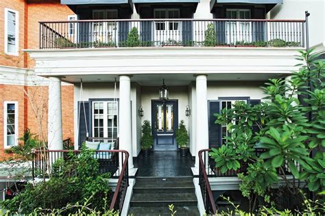 Selain Tempat Bersantai, Ini Fungsi Lain Teras Rumah