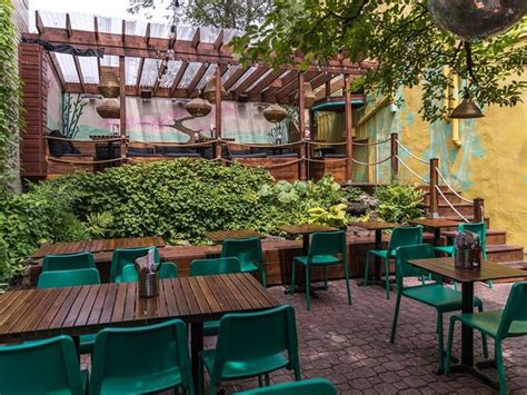25 Essential Terrasses for Outdoor Dining and Drinking in Montreal