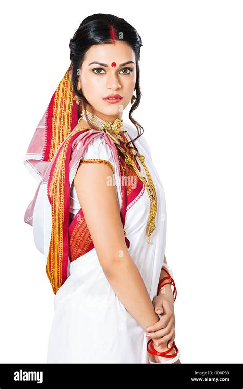 Bengali Woman Looking Saree Hi Res Stock Photography And Images Alamy