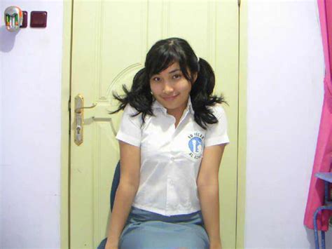 lydia shefty the schoolgirl that marked the first viral private pictures leak in indonesia eyerys