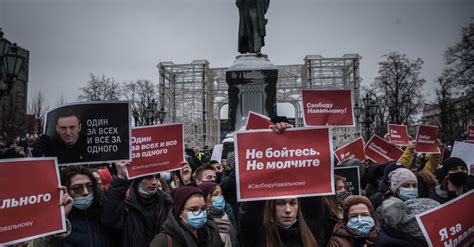 Tens Of Thousands Protest Arrest Of Russian Opposition Leader The New