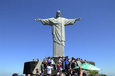Rios Cristo Redentor Voted Top Landmark In Brazil In 2015 The Rio