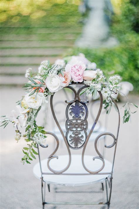 Ready to pick out your wedding chairs? 32 Gorgeous Chair Ideas for Weddings