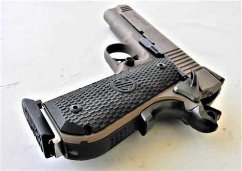 Sig 1911 Emperor Scorpion Fastback Carry Gat Daily Guns Ammo Tactical