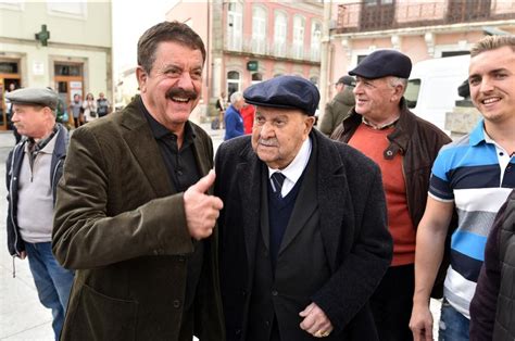 E só retomou estudos depois. FESTA DE ARROMBA! Pai de Quim Barreiros comemora 100 anos