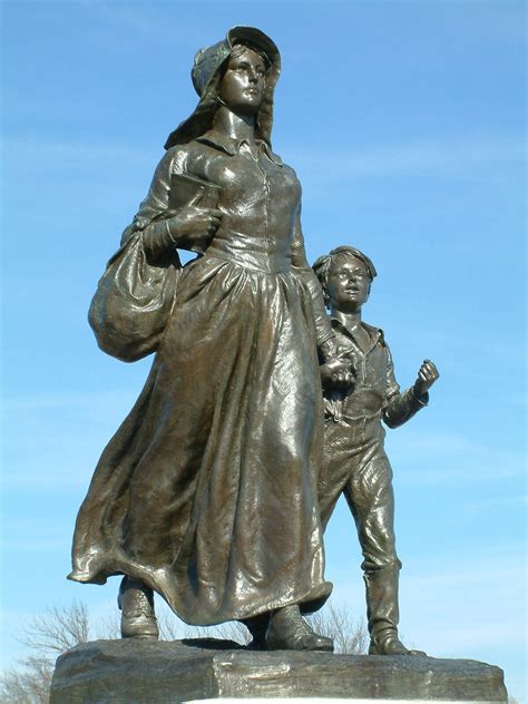 Estatua De Mujer Pionera Ponca City Oklahoma Atlas Obscura