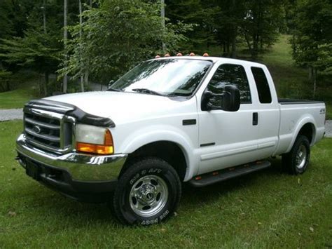 Sell Used 2001 Ford F 250 Super Duty Lariat Extended Cab Pickup 4 Door