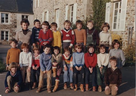 Photo De Classe Cp 79 80 De 1980 école Saint Joseph Copains Davant