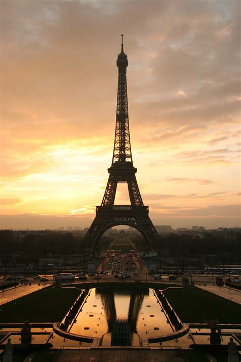 Filetour Eiffel At Sunrise From The Trocadero Wikipedia