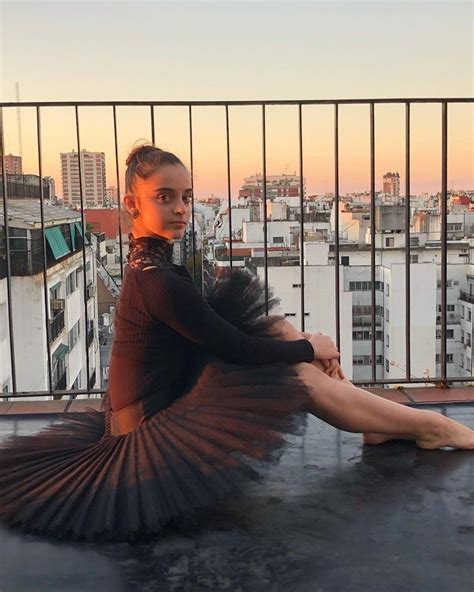 Una Argentina De 16 Años Convocó A 40 Bailarinas Del Mundo Y Ya Son Un