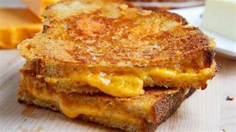 is it true that grilled cheese sandwich lovers have more sex