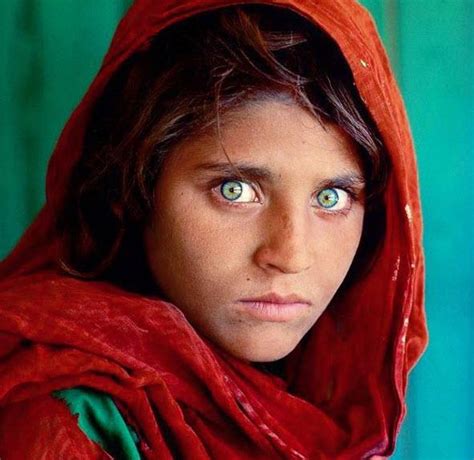 Photographer Vows To Help Famous Green Eyed Girl Subject After Her
