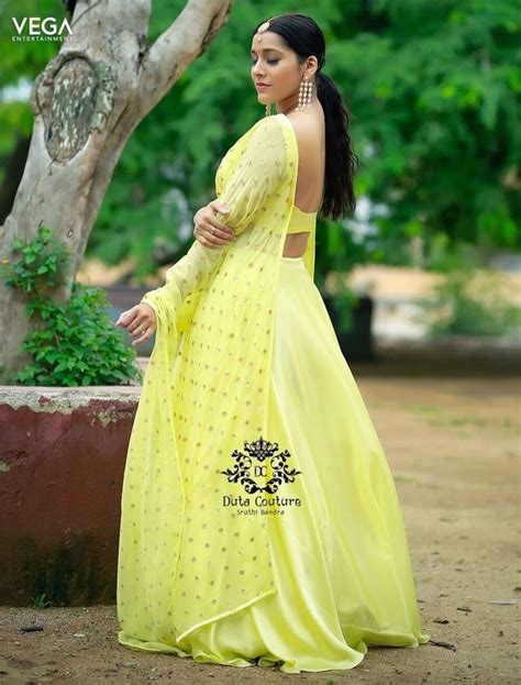 Indian Television Hot Girl Rashmi Gautam Latest Photo Shoot In Yellow Dress Indian Tv Actress