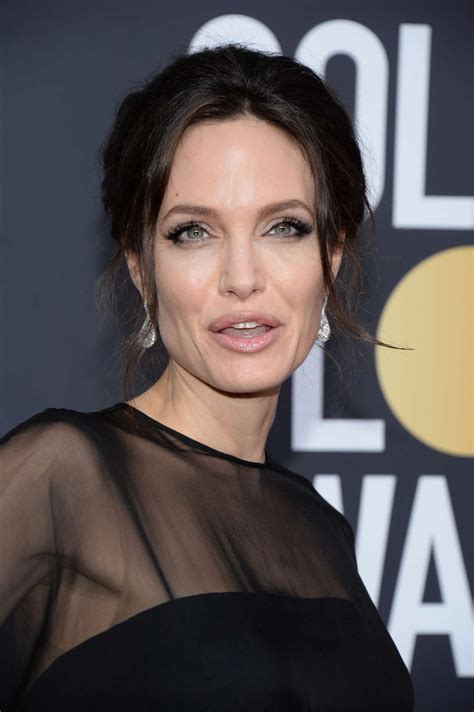 Angelina Jolie 2018 Golden Globe Awards 07 Gotceleb