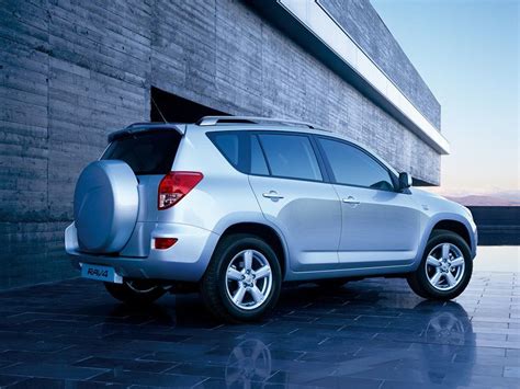 Owners say these are the 4x4s that are least likely to break down and what car? 10 Most Reliable Used SUVs Under $10,000 | Autobytel.com