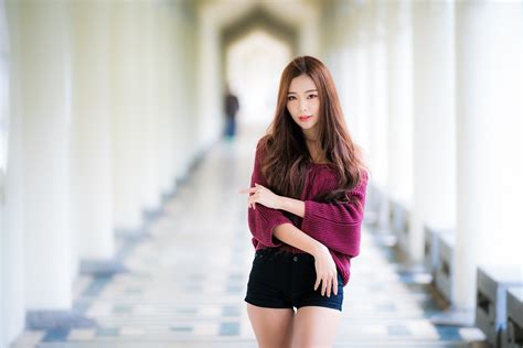 889484 4k asian bokeh brown haired glasses shorts hands rare gallery hd wallpapers